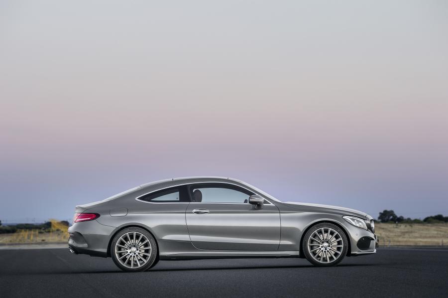  Mercedes-Benz C300 Coupe AMG Line 2015 года  (фото 11 из 28)
